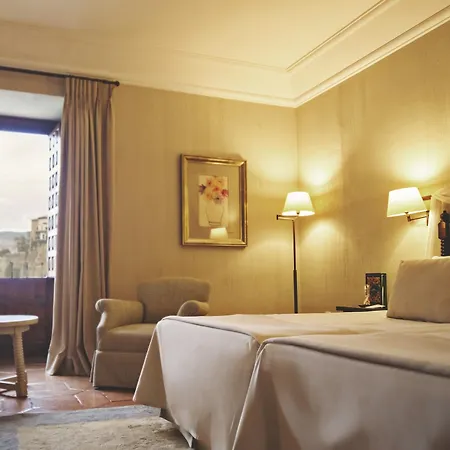 Hotel De 4*